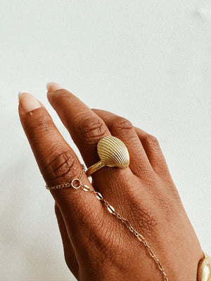 Divine Cockle Shell Ring