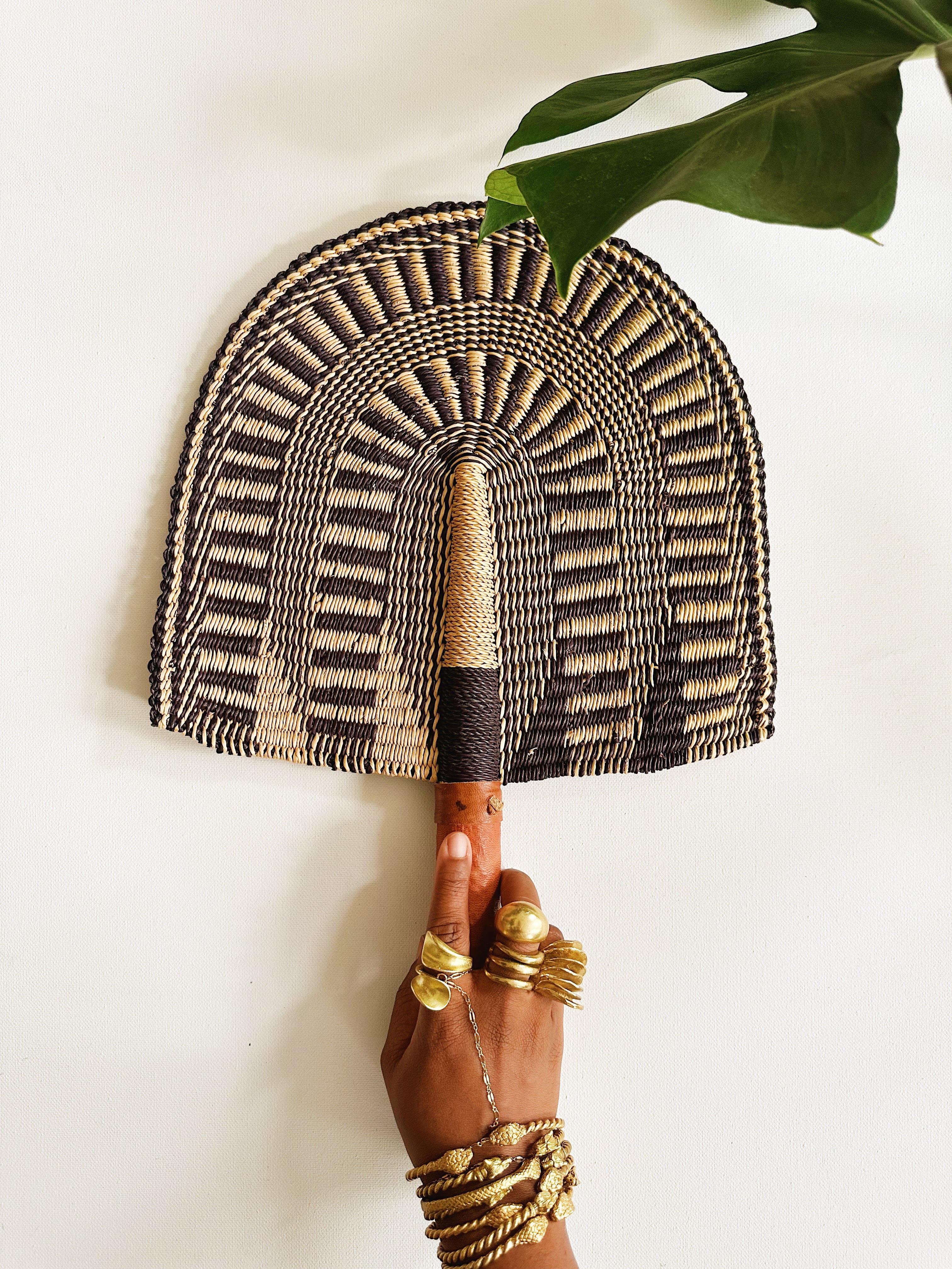 Savanna Wicker Fan // Natural & Navy #2