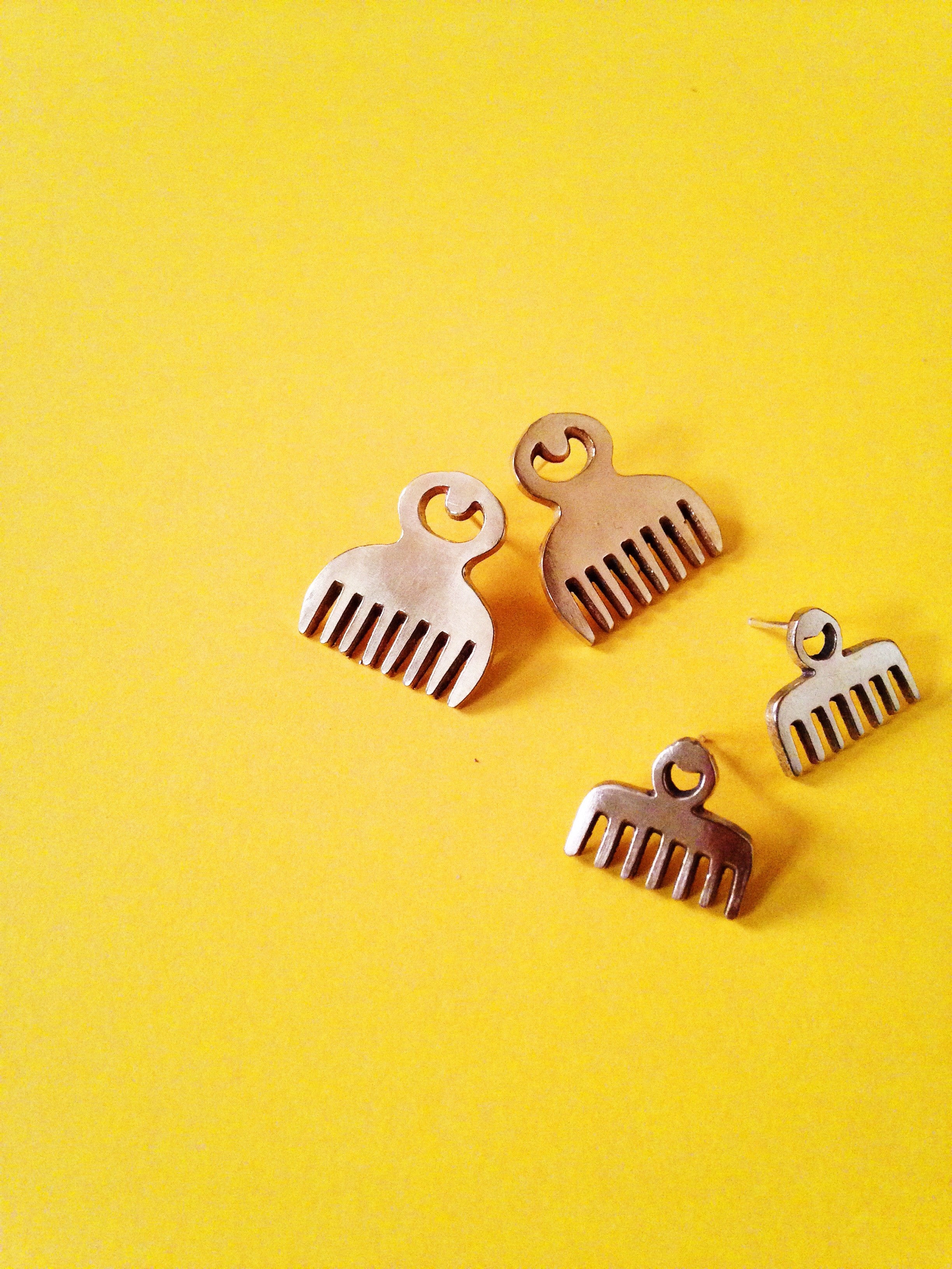 Duafe Adinkra Stud Earrings// African Symbol Earrings